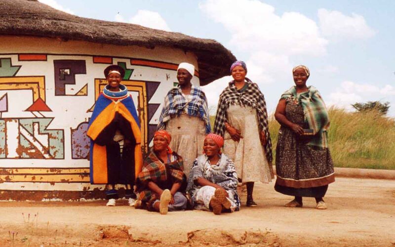 Ndebele women