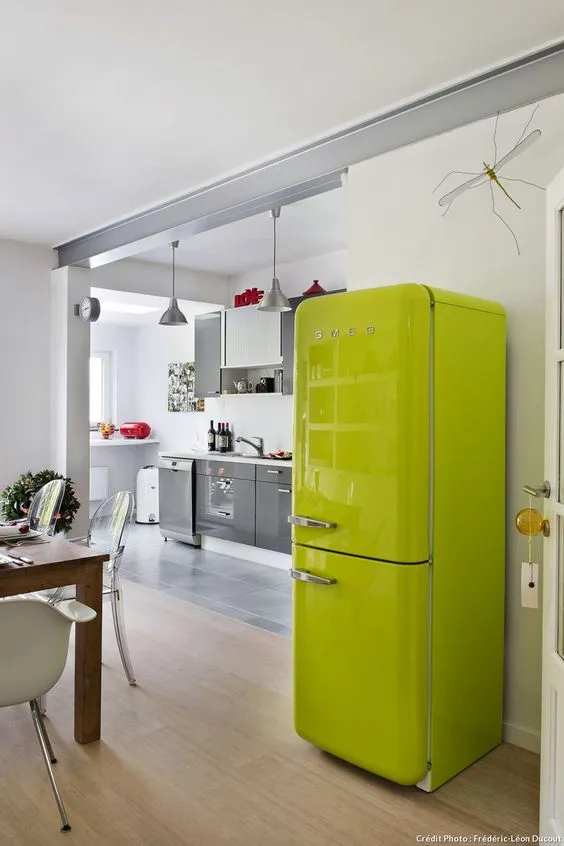 70s interiors, Avocado green elements