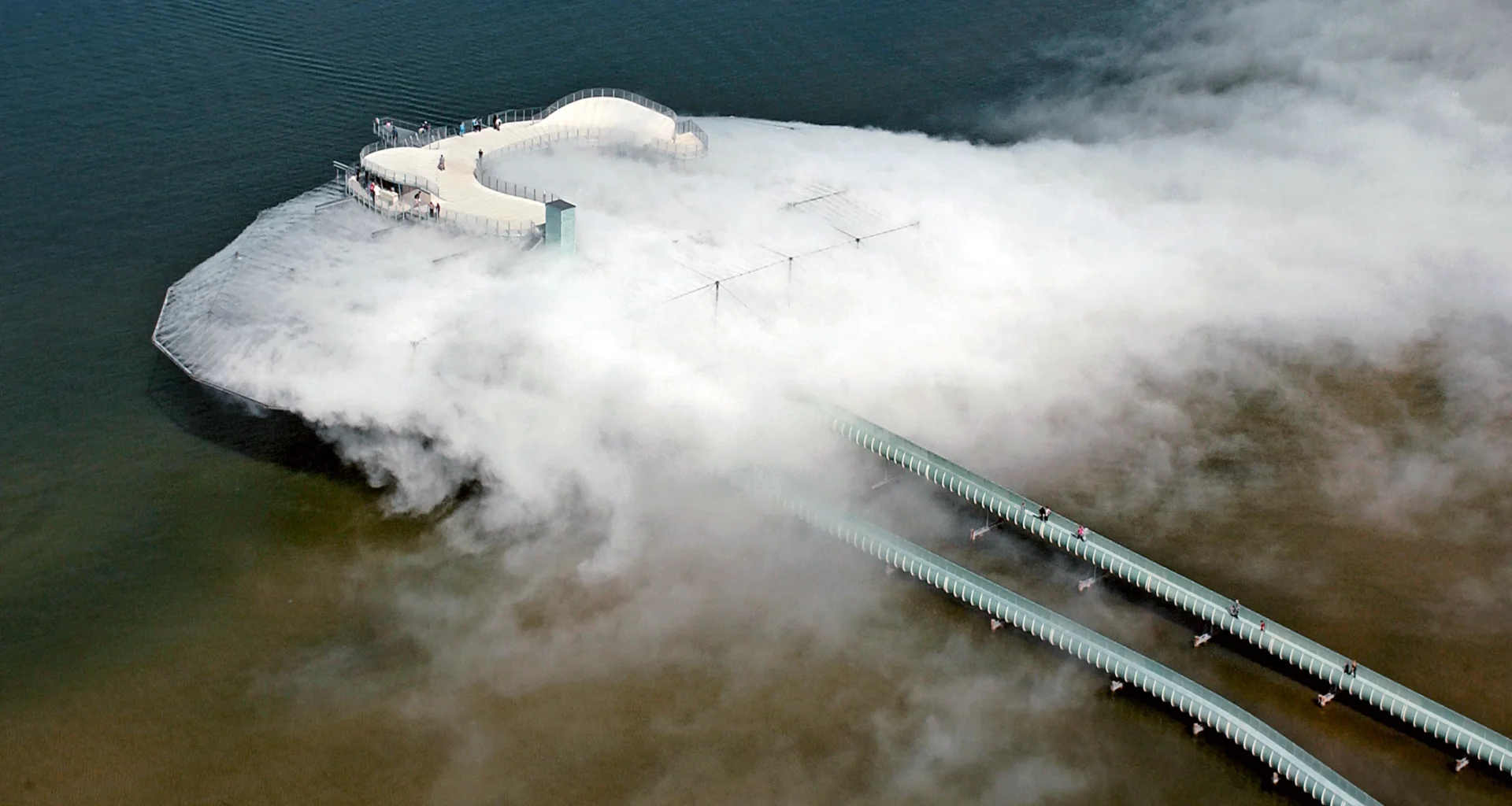 Responsive Architecture Blur Building by Diller + Scofidio